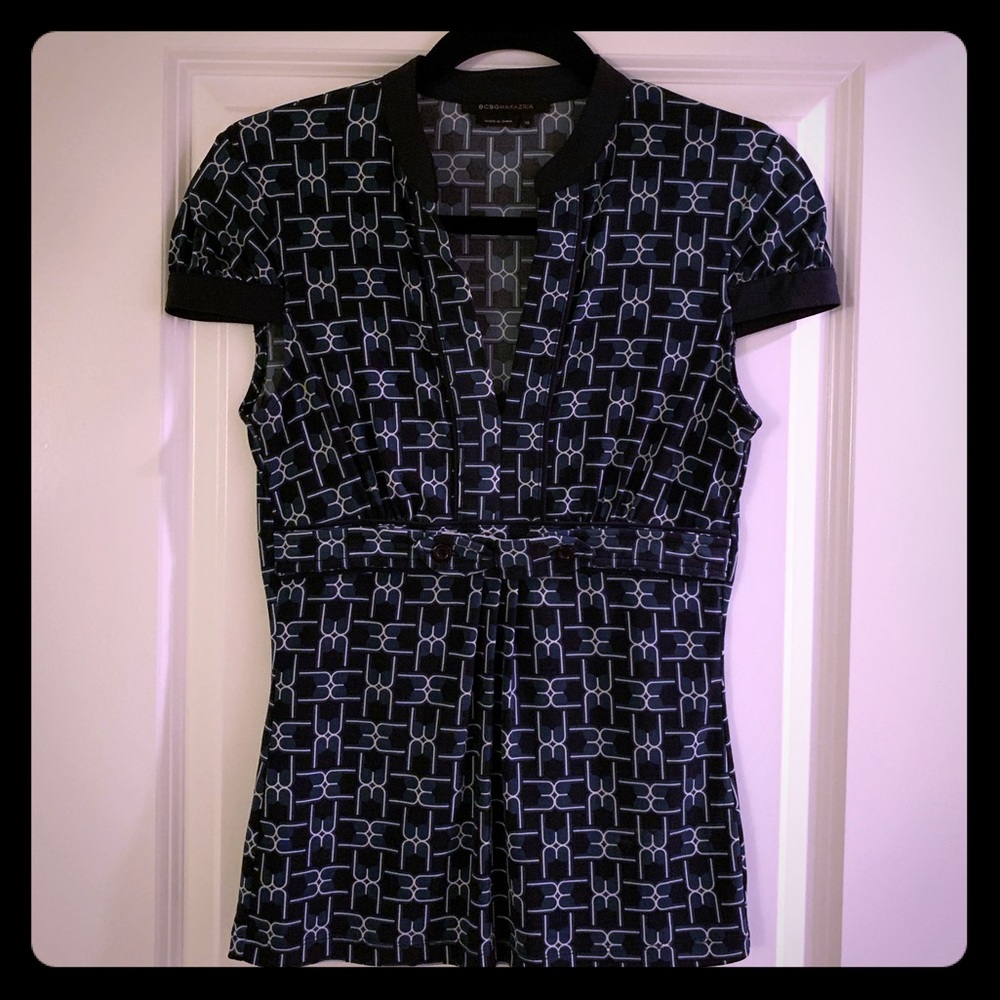 BCBGMaxAzria short sleeve blouse Size XS